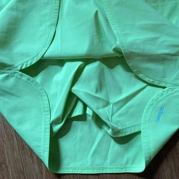 Adidas bright yellow women’s skort size 6 - like new - back pocket - Picture 5 of 7